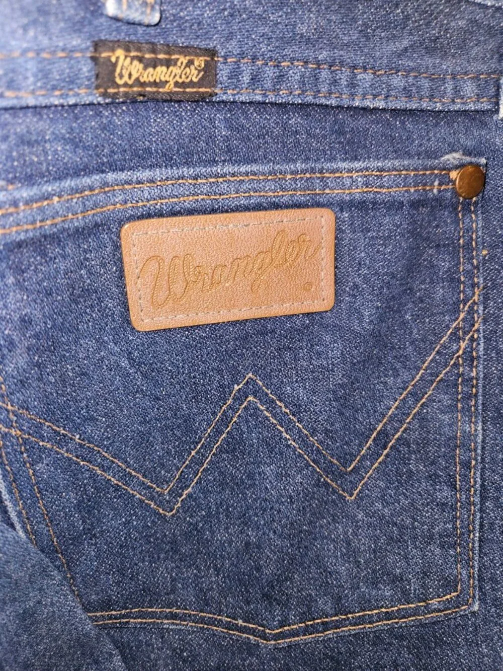 Men's Blue Denim Jeans 42 x 30 - Classic Fit